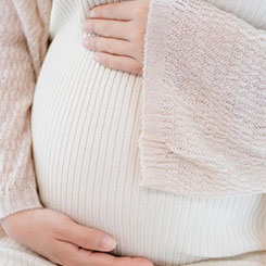 本季度末，我们📷👩‍🦰持有12🕞68亿美元的现金🧦和有价证券，以⚱